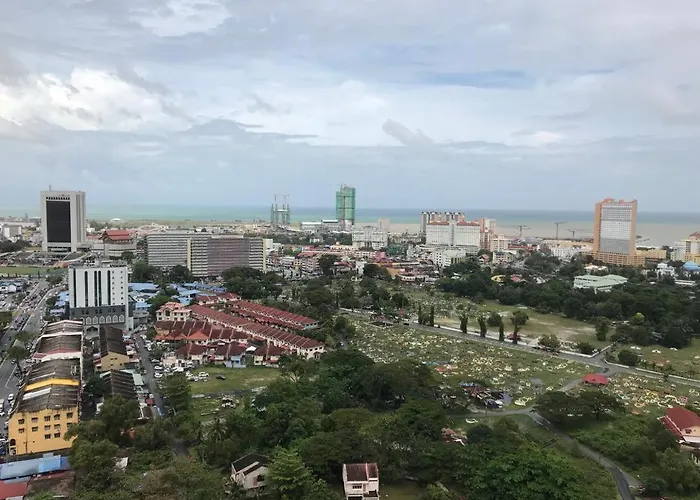 Pangsapuri 1000 m² dengan 3 bilik tidur dan 2 bilik mandi peribadi di Batu Burok
