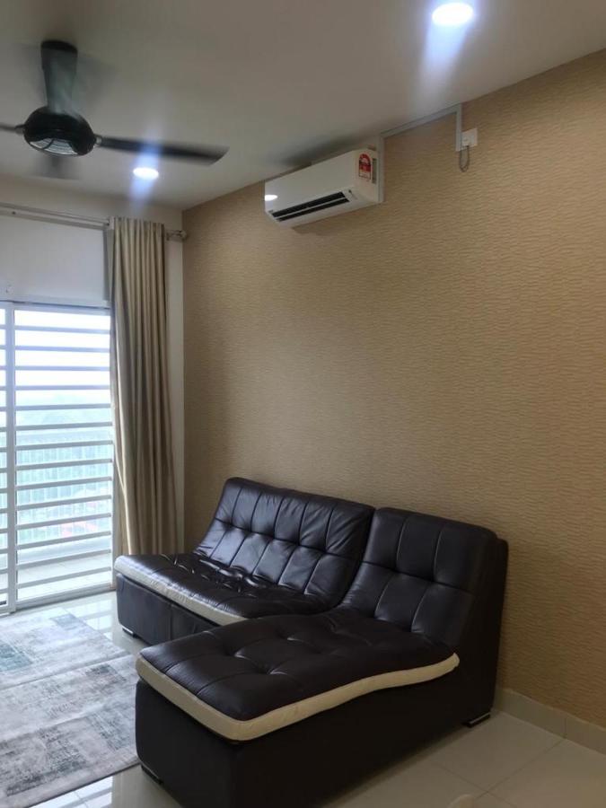 1000 M² Dengan 3 Bilik Tidur Dan 2 Bilik Mandi Peribadi Di Batu Burok Pangsapuri *
