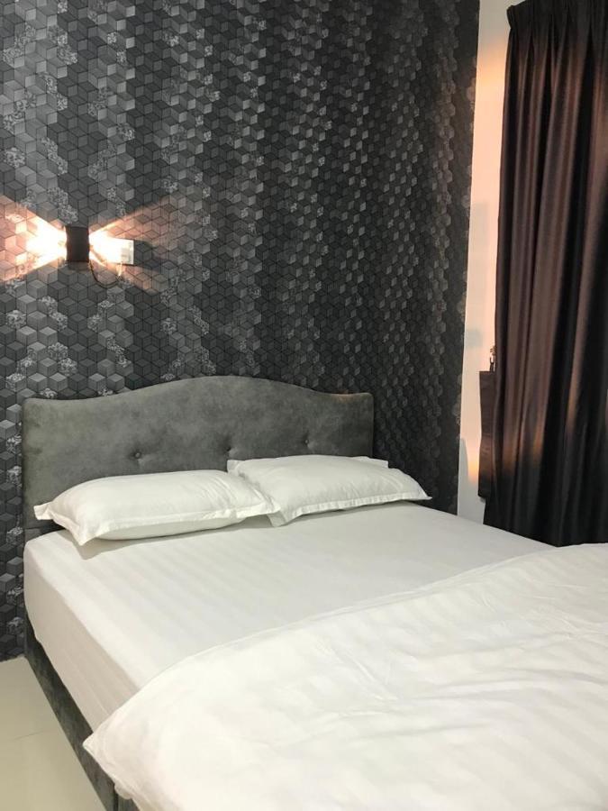 Pangsapuri 1000 M² Dengan 3 Bilik Tidur Dan 2 Bilik Mandi Peribadi Di Batu Burok *
