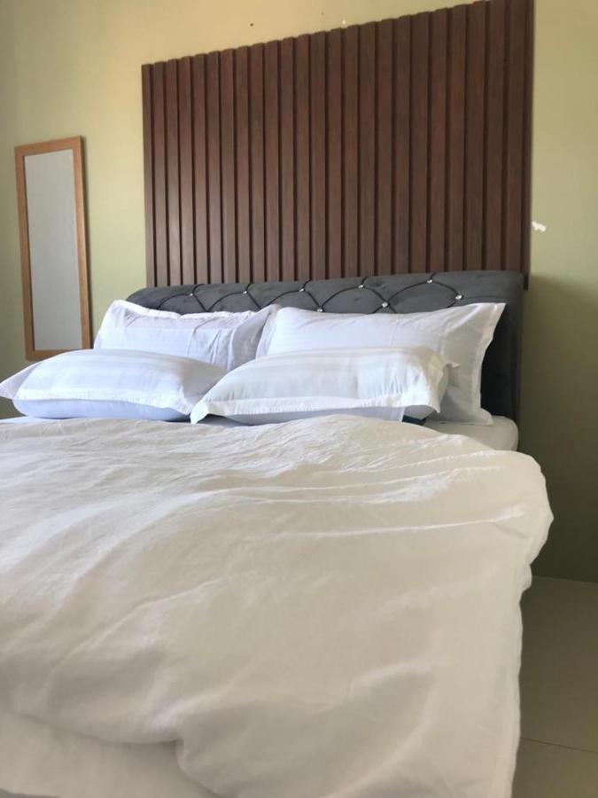 1000 M² Dengan 3 Bilik Tidur Dan 2 Bilik Mandi Peribadi Di Batu Burok Pangsapuri