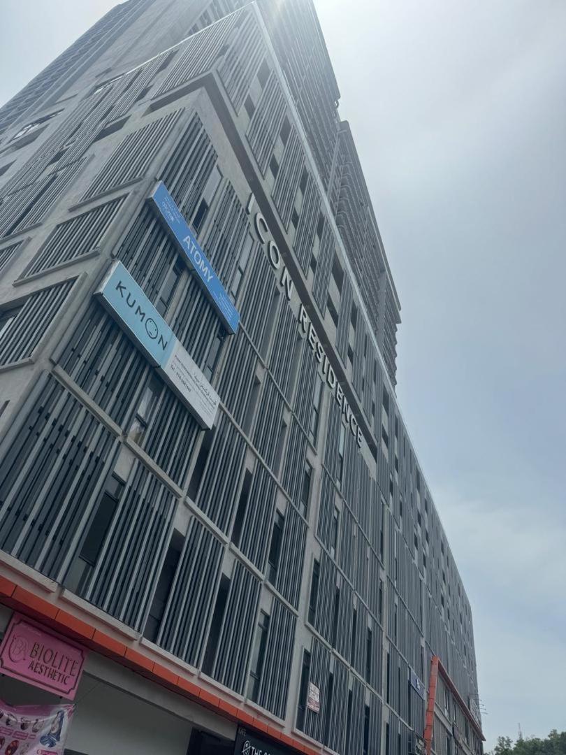Pangsapuri 1000 M² Dengan 3 Bilik Tidur Dan 2 Bilik Mandi Peribadi Di Batu Burok *