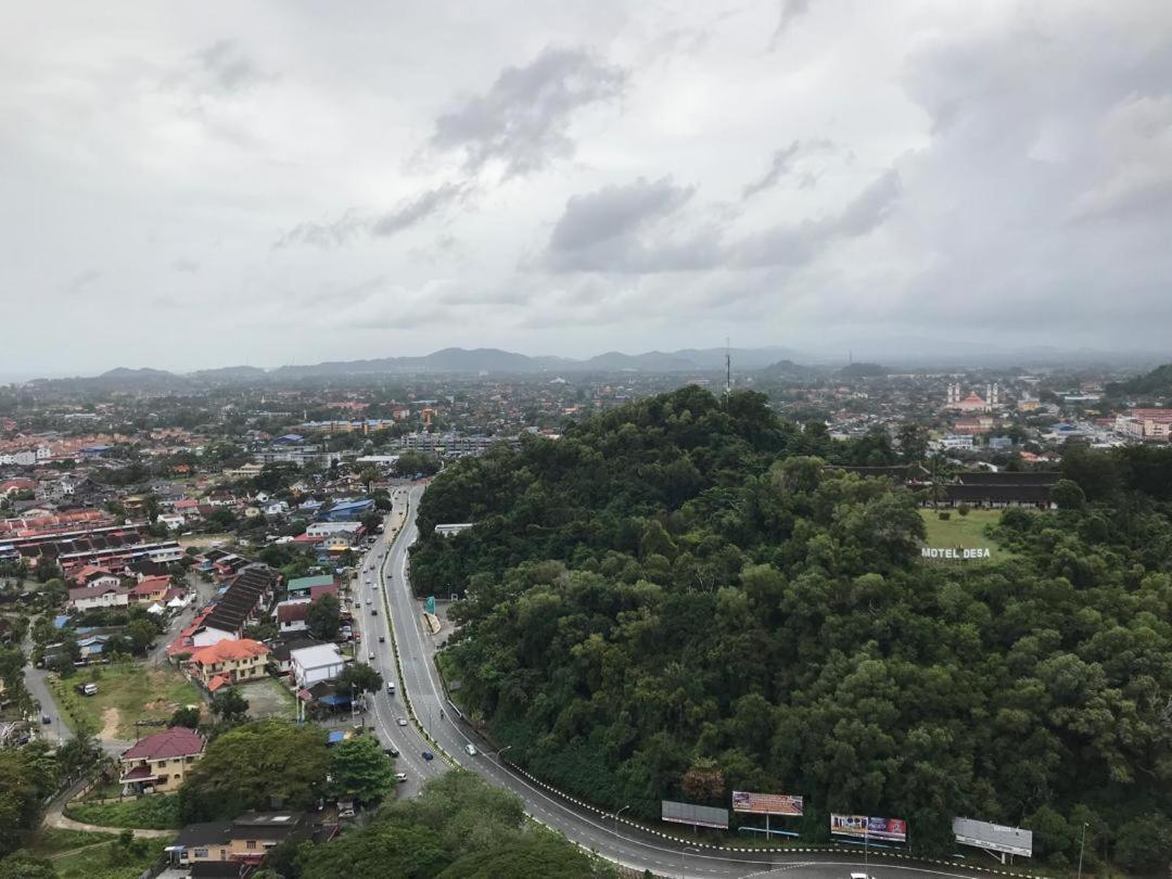1000 M² Dengan 3 Bilik Tidur Dan 2 Bilik Mandi Peribadi Di Batu Burok Pangsapuri Kuala Terengganu