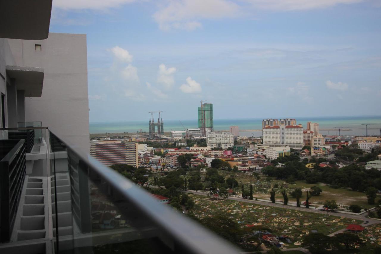 Sunny Seaview@icon
