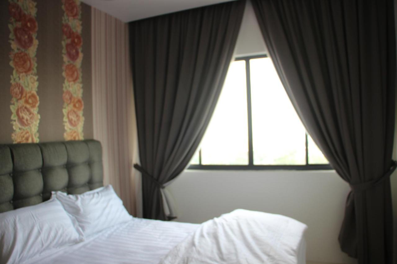 1000 M² Dengan 3 Bilik Tidur Dan 2 Bilik Mandi Peribadi Di Batu Burok Pangsapuri *