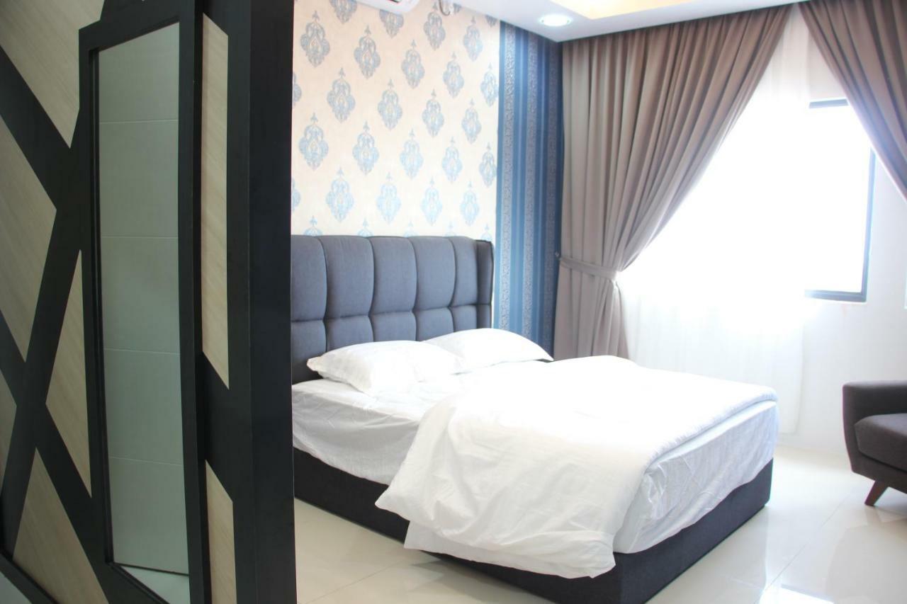 1000 M² Dengan 3 Bilik Tidur Dan 2 Bilik Mandi Peribadi Di Batu Burok *